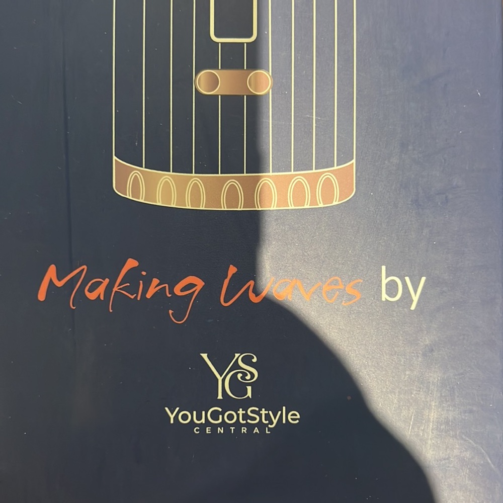 Making Waves Styler - Picture 3 of 7